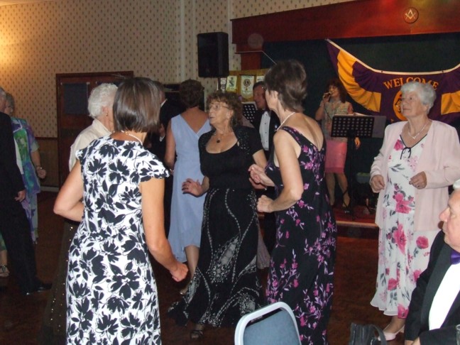 dancing_3